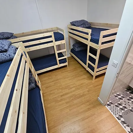 Korean Minbak C'est La Vie Paris بانيوليه