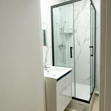 Hostal Korean Minbak C'est La Vie Paris *
